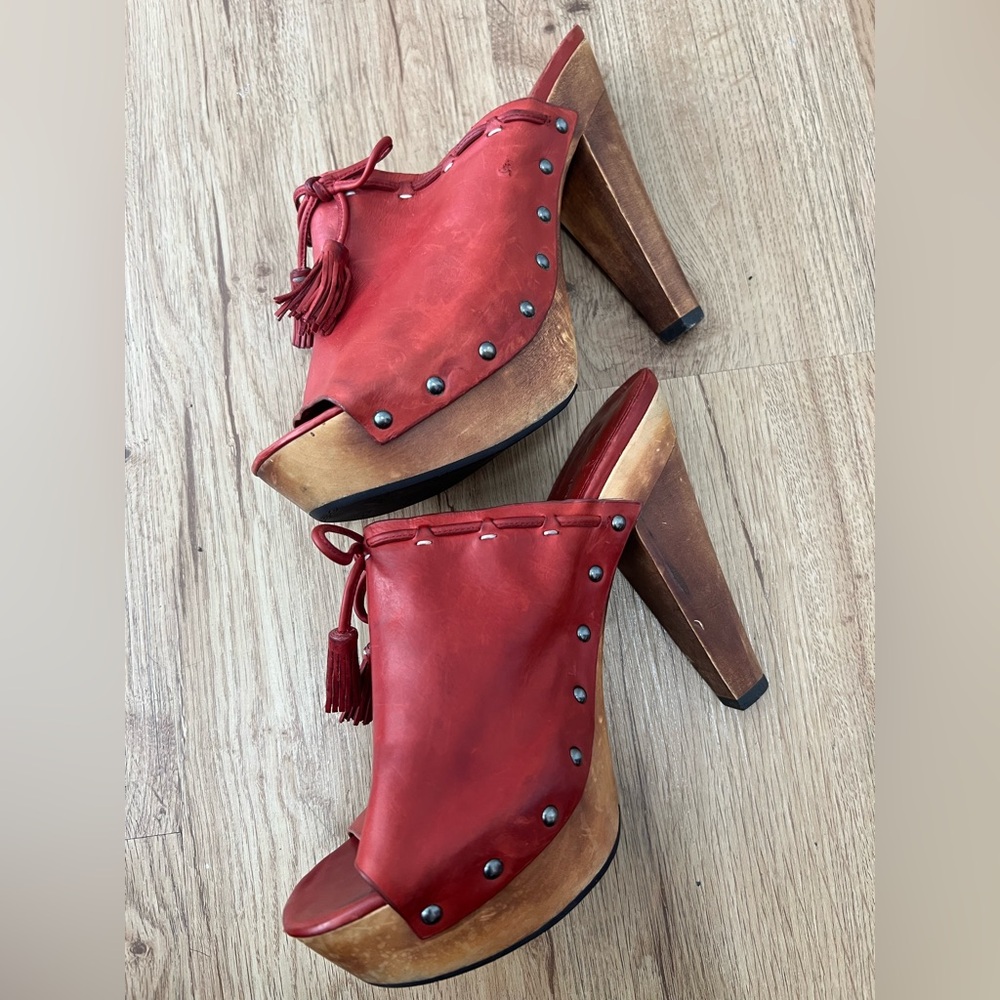 Via Spiga Red Leather Platform Mule Heels | Wood Heel Clogs | Tassel | Size 9